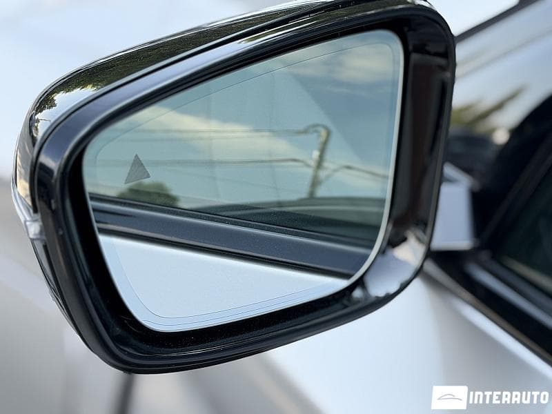 2019 BMW 530e — Miniatură 22