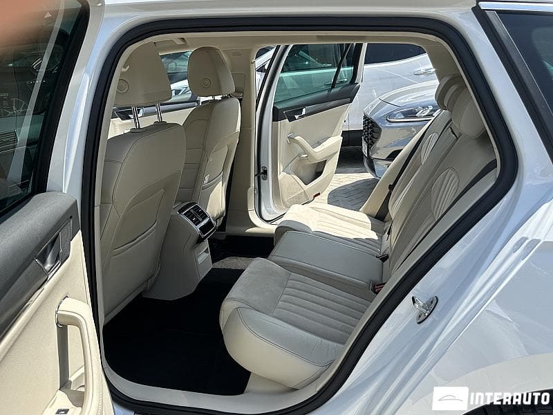 2023 Skoda Superb — Miniatură 13