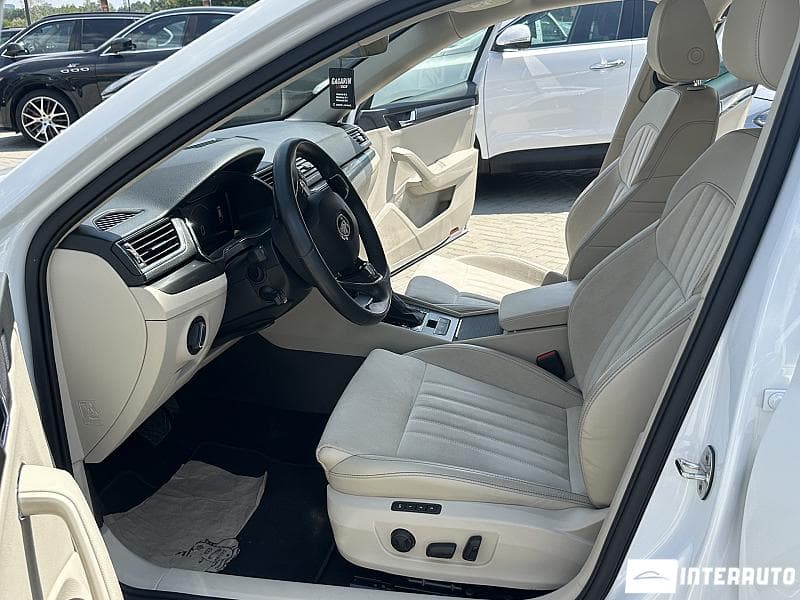 2023 Skoda Superb — Miniatură 5