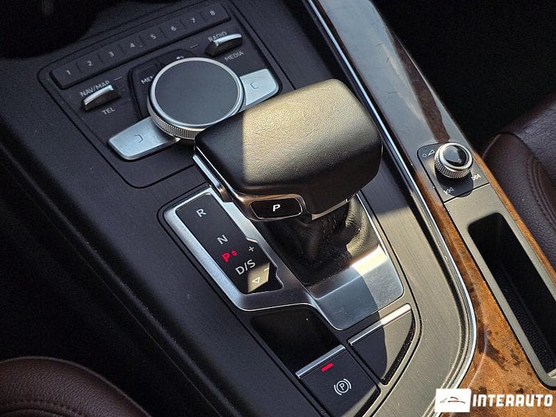 Audi A4 2018 — Миниатюра 16