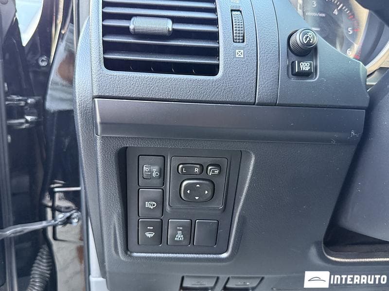 2011 Toyota Land Cruiser Prado — Miniatură 15
