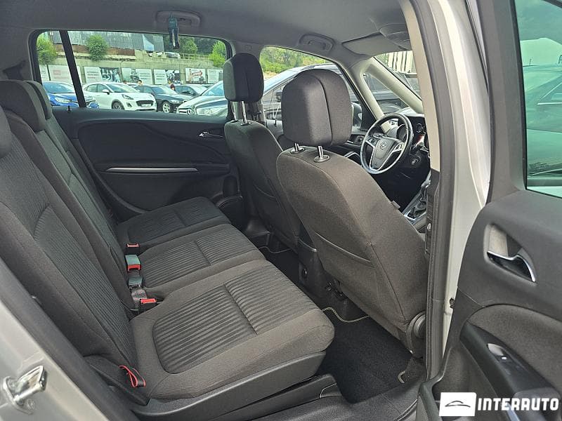 Opel Zafira 2016 — Миниатюра 14