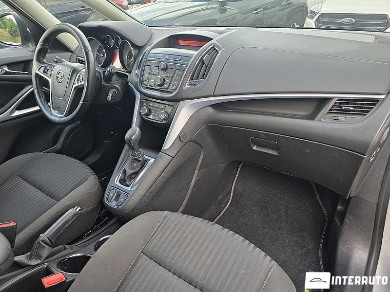 Opel Zafira 2016 — Миниатюра 17