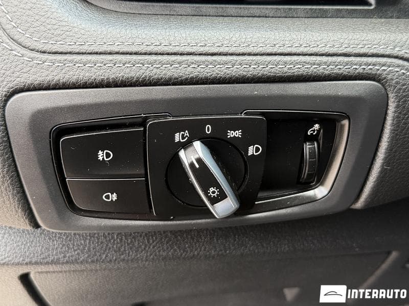 2016 BMW 216d — Miniatură 9