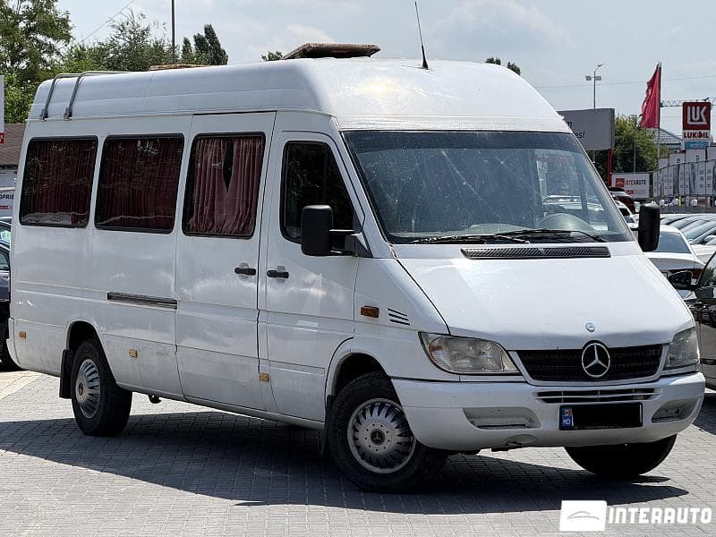 2005 Mercedes Sprinter — Miniatură 2