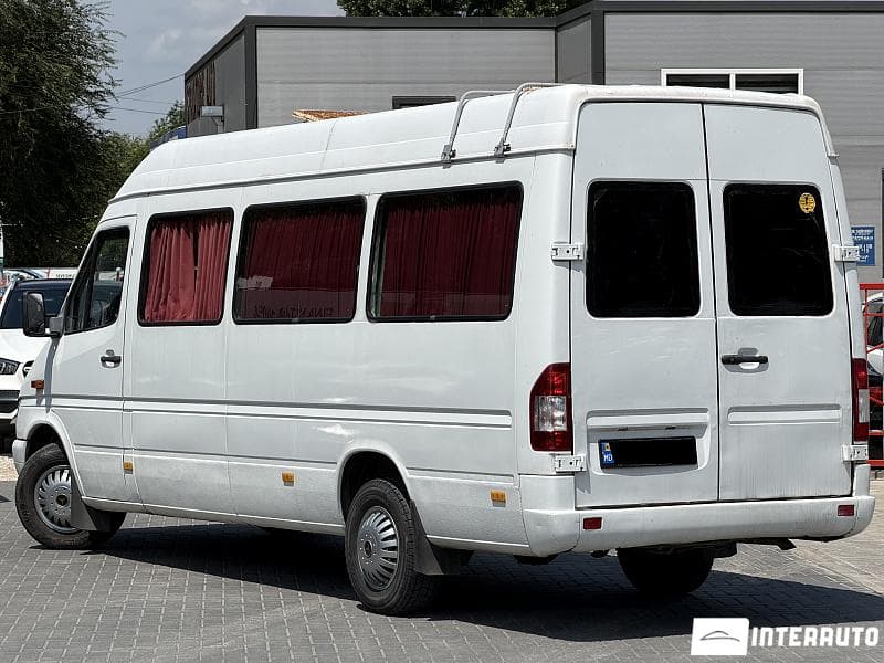 2005 Mercedes Sprinter — Miniatură 3
