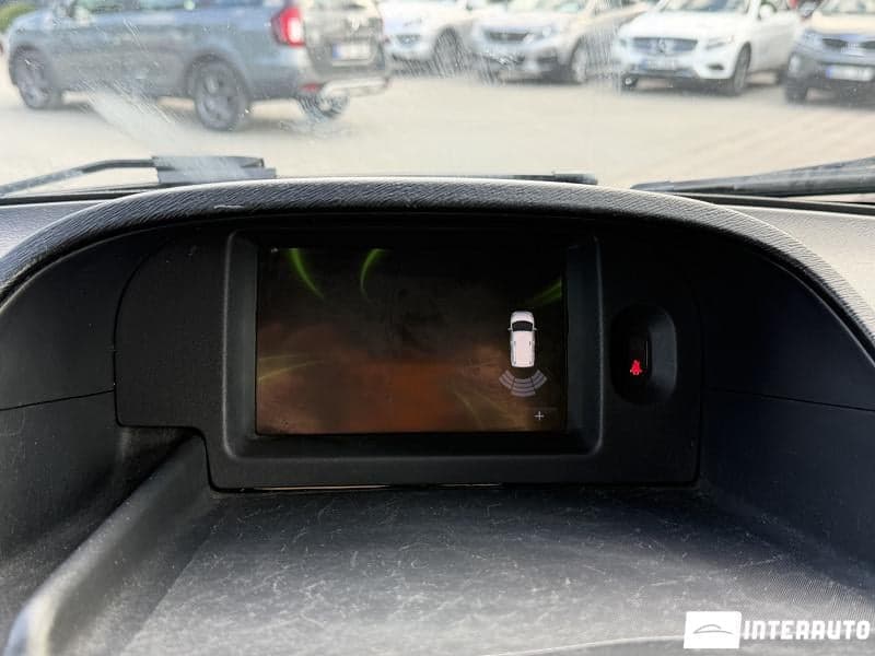 2016 Renault Kangoo — Miniatură 10