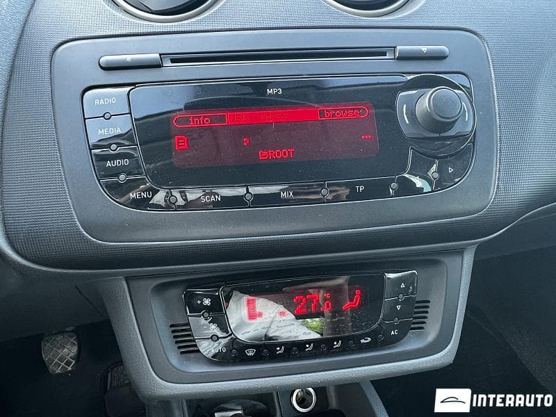2011 Seat Ibiza — Miniatură 13
