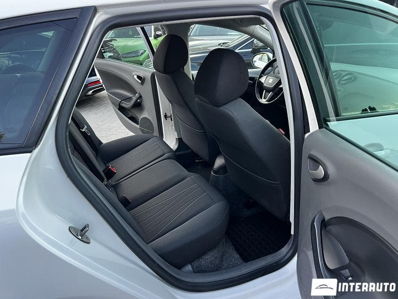 2011 Seat Ibiza — Miniatură 9