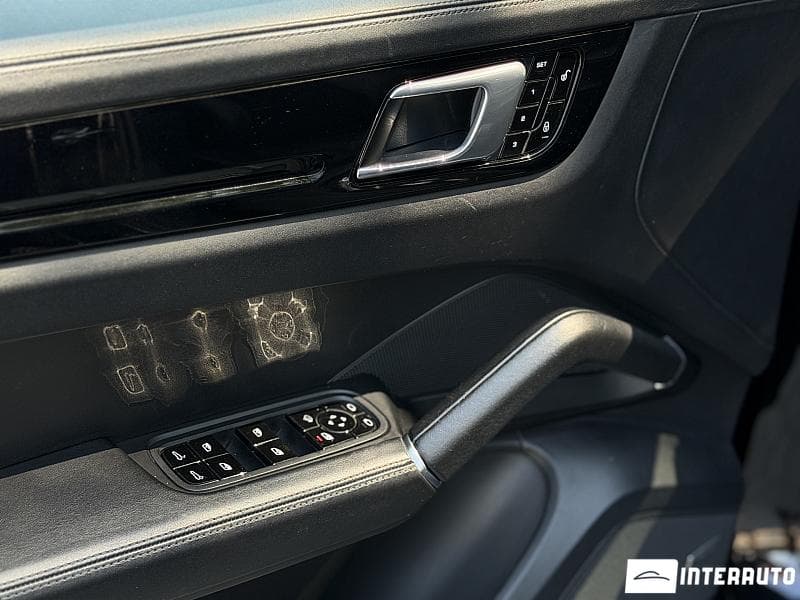 2018 Porsche Cayenne S — Miniatură 7