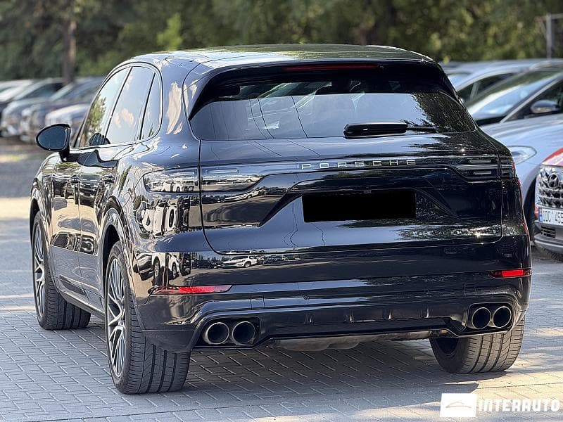 2018 Porsche Cayenne S — Miniatură 2