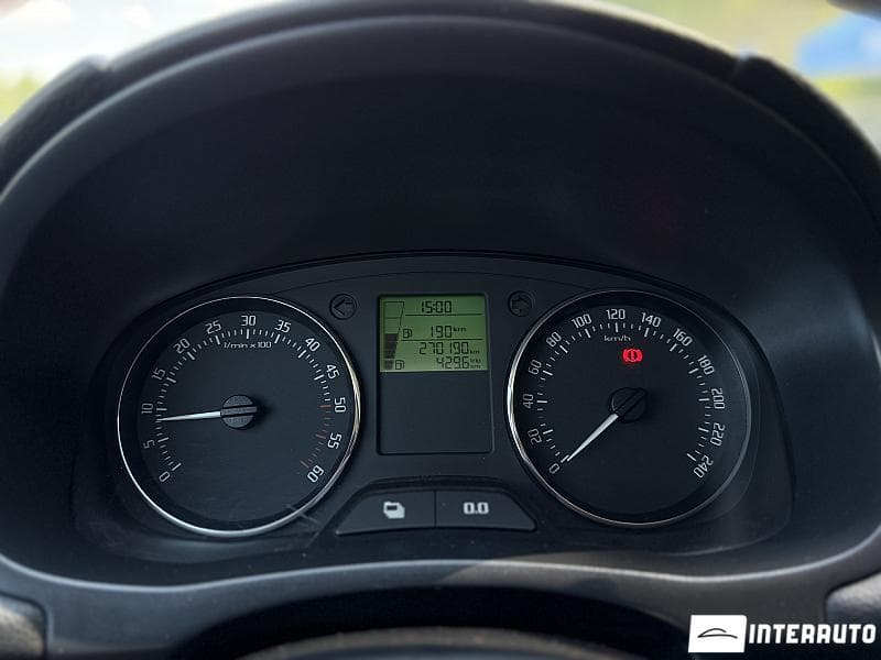 2010 Skoda Fabia — Miniatură 10