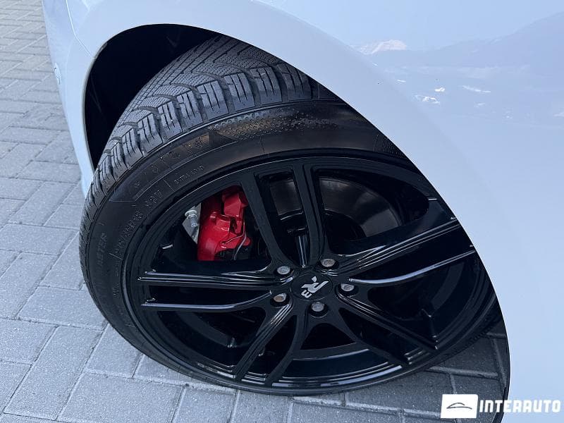 2017 Ford Focus — Miniatură 16