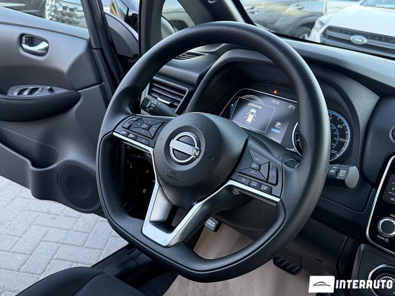 Nissan Leaf 2025 — Миниатюра 7