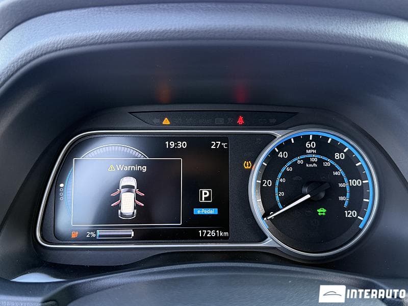 Nissan Leaf 2025 — Миниатюра 8