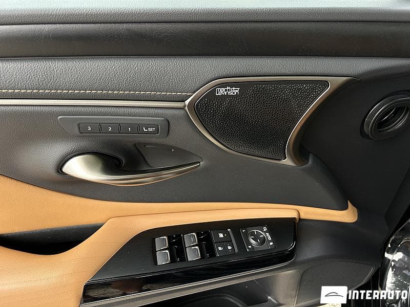 2022 Lexus ES 300h — Miniatură 7