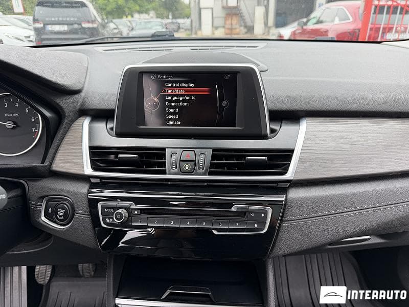 2014 BMW 218i — Miniatură 11