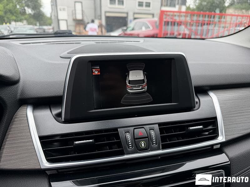 2014 BMW 218i — Miniatură 10