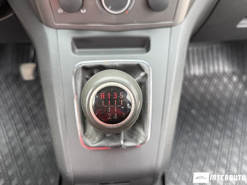 2006 Opel Zafira — Miniatură 11