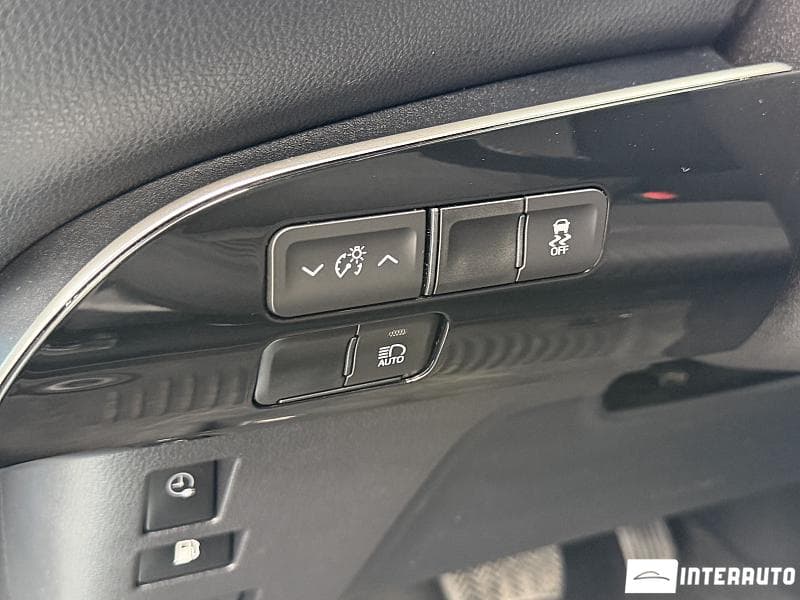 2022 Toyota Prius — Miniatură 15