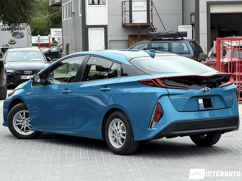 2022 Toyota Prius — Miniatură 3