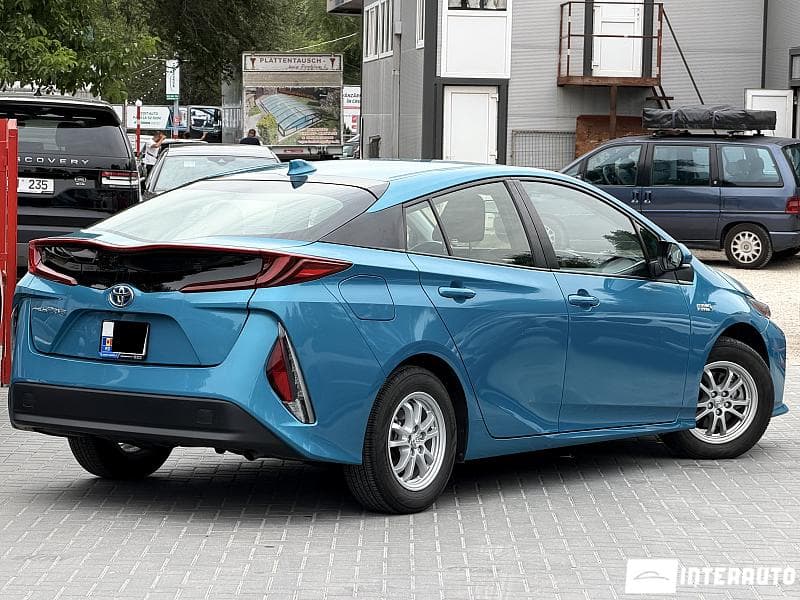 2022 Toyota Prius — Miniatură 2