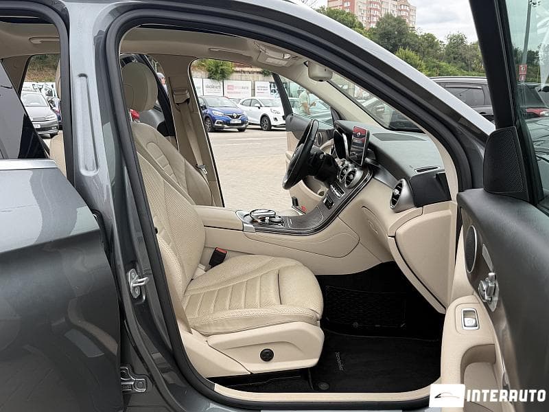 2019 Mercedes GLC 300 — Miniatură 13