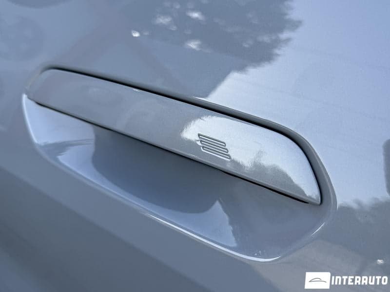 BMW i4 eDrive40 2025 — Миниатюра 6