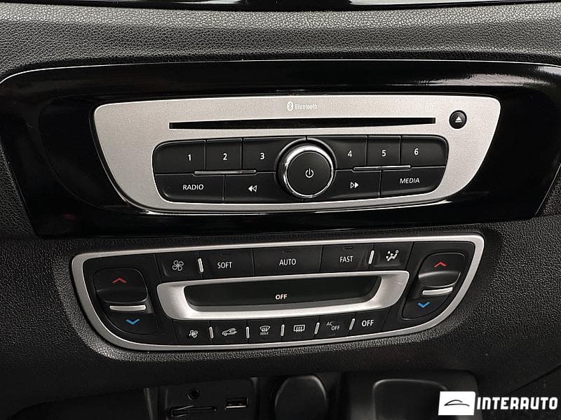 2016 Renault Grand Scenic — Miniatură 11