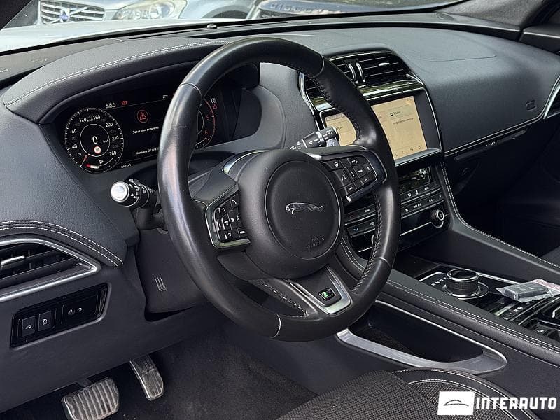 2019 Jaguar F-Pace — Miniatură 11