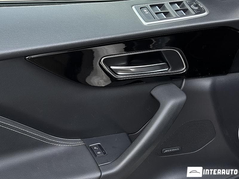 2019 Jaguar F-Pace — Miniatură 8