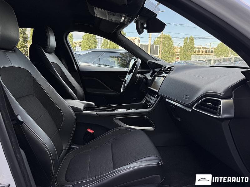 2019 Jaguar F-Pace — Miniatură 21