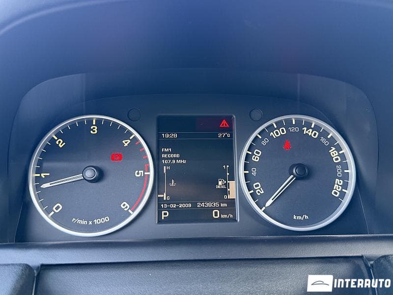 Land Rover Range Rover Sport 2012 — Миниатюра 8