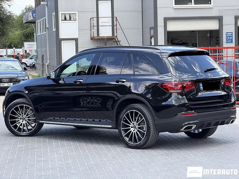 2020 Mercedes GLC 300e — Miniatură 2