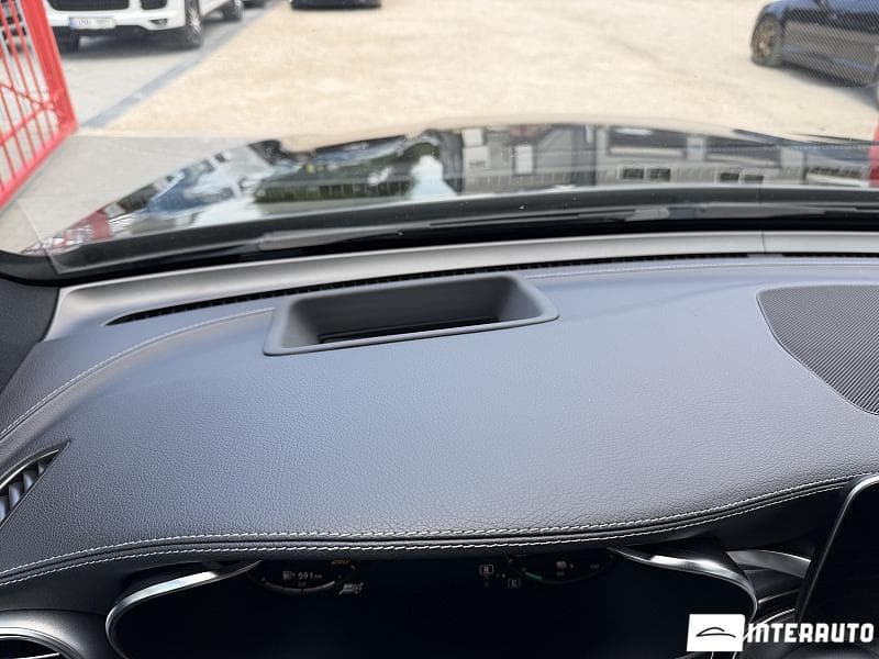 2020 Mercedes GLC 300e — Miniatură 11
