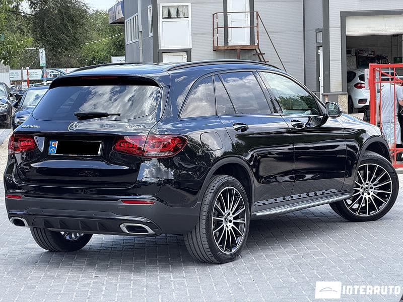 2020 Mercedes GLC 300e — Miniatură 4