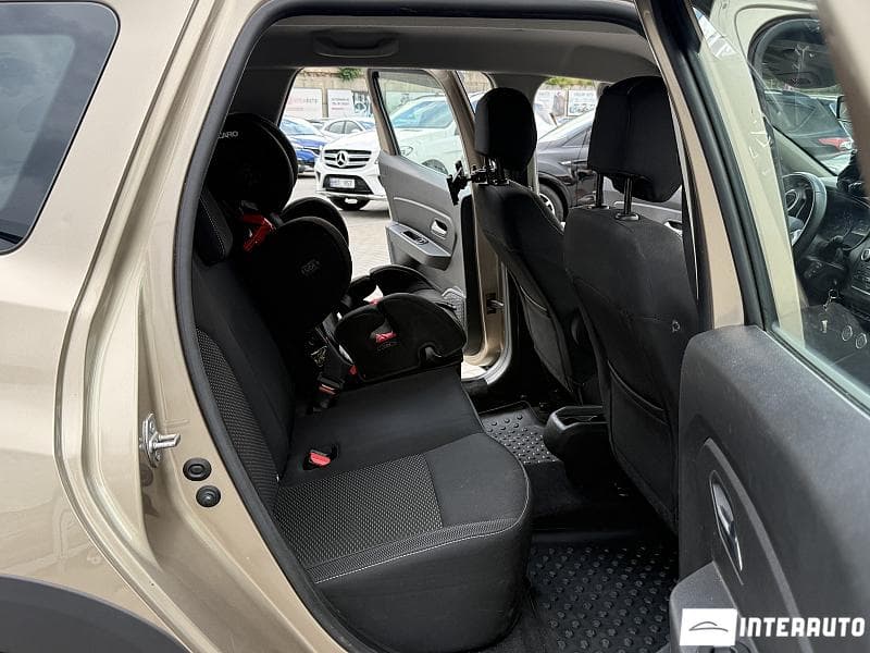 2019 Dacia Duster — Miniatură 13