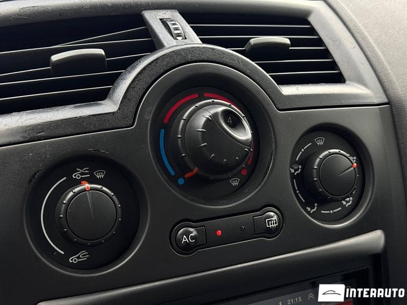 2007 Renault Megane — Miniatură 11