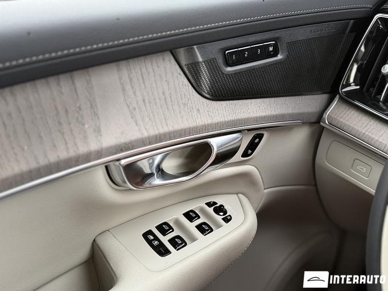 2025 Volvo XC 90 — Miniatură 8
