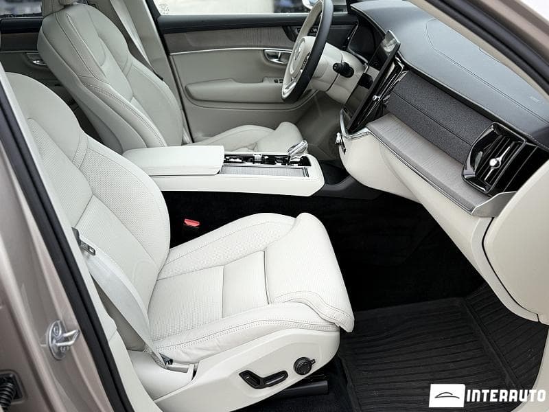 2025 Volvo XC 90 — Miniatură 18