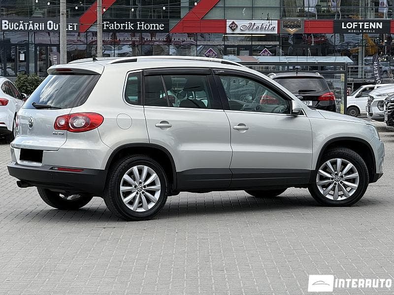 2009 Volkswagen Tiguan — Miniatură 3