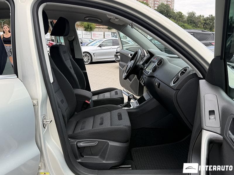 2009 Volkswagen Tiguan — Miniatură 14