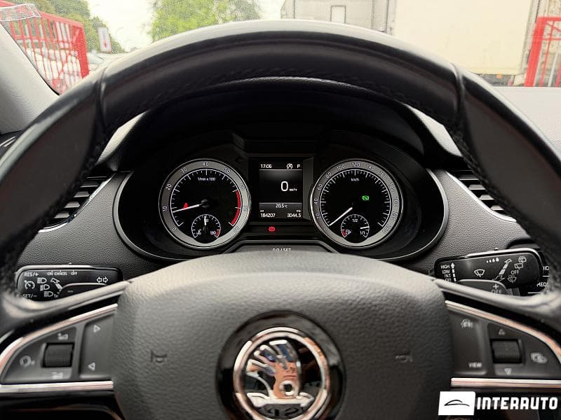 2018 Skoda Octavia — Miniatură 10
