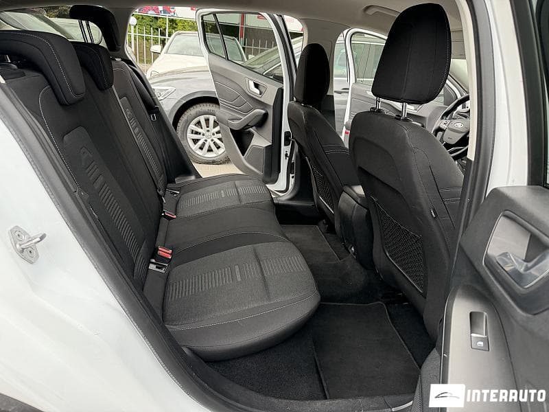 2019 Ford Focus — Miniatură 8