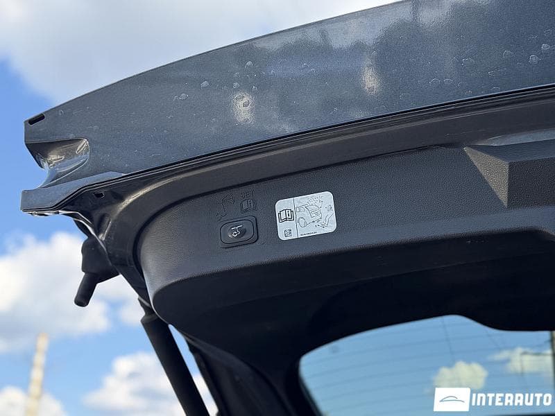 2018 Ford Kuga — Miniatură 7