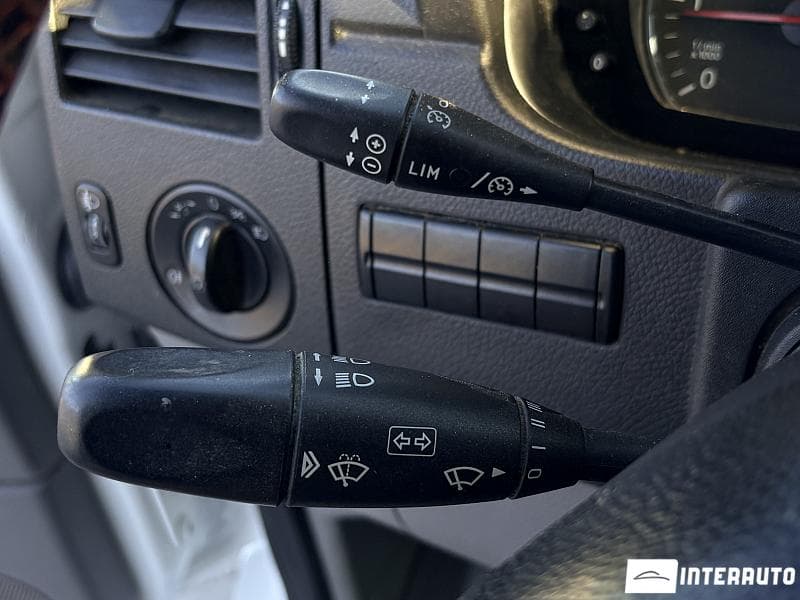 2016 Volkswagen Crafter — Miniatură 11