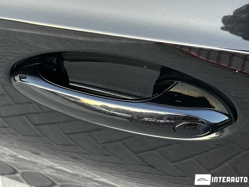 2020 BMW 330E — Miniatură 19