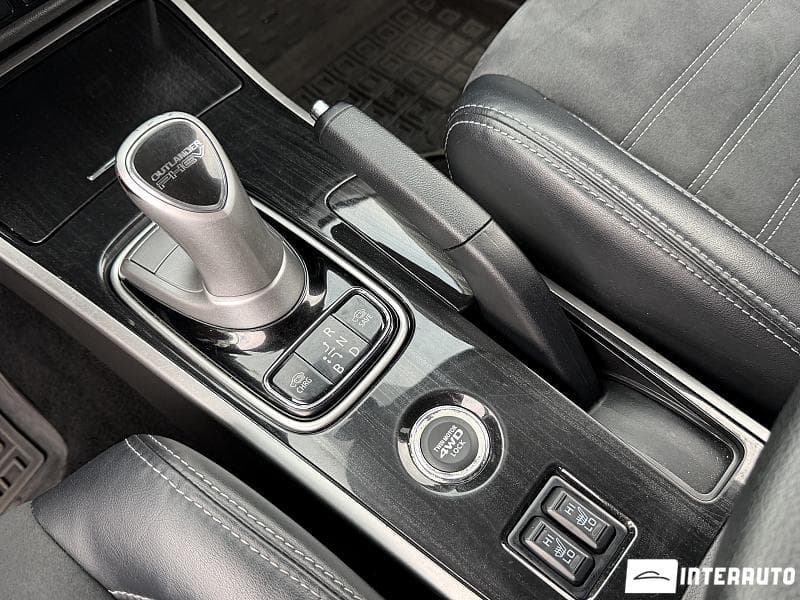2015 Mitsubishi Outlander — Miniatură 11