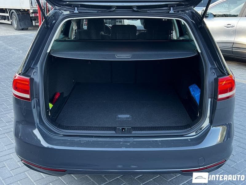 2016 Volkswagen Passat — Miniatură 15