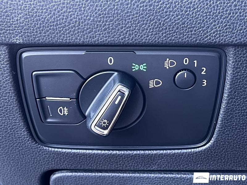2016 Volkswagen Passat — Miniatură 17